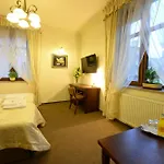 Hotel Fryderyk 2*