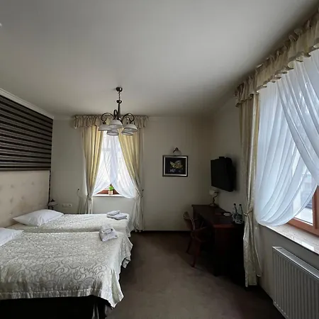 Fryderyk Hotel 2*