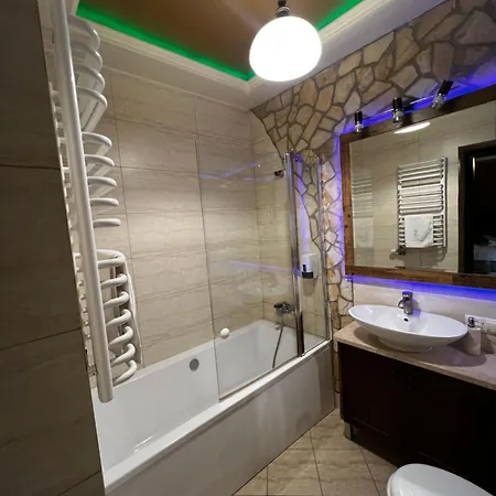 Fryderyk 2* Rzeszów