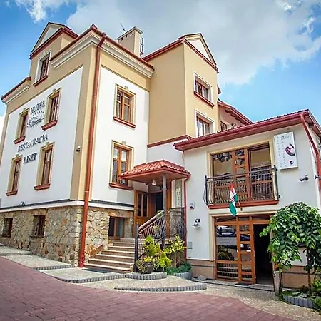 Hotel Fryderyk 2*