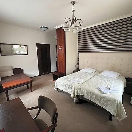 Fryderyk Hotel