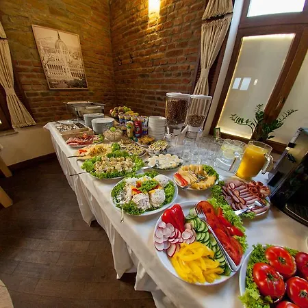 Ξενοδοχείο Fryderyk 2*